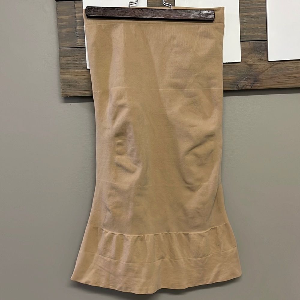 Assets by SPANX Tan One-Piece Shape Wear- Large